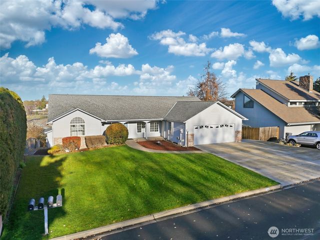 340 SE Highland Park Drive, College Place, WA 99324