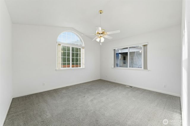 340 SE Highland Park Drive, College Place, WA 99324