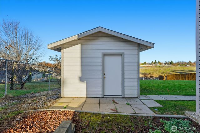 340 SE Highland Park Drive, College Place, WA 99324