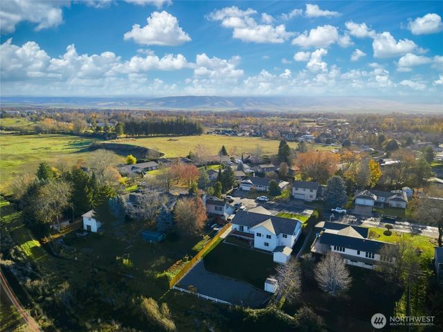 340 SE Highland Park Drive, College Place, WA 99324