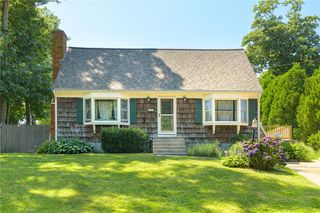 5 Monterey Drive, Bristol, RI 02809