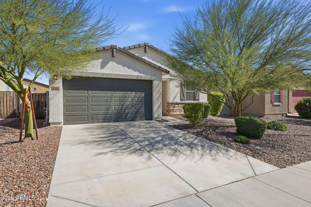 4548 W SWEETBUSH Way, San Tan Valley, AZ 85144