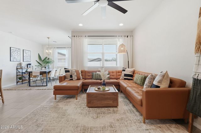 4548 W SWEETBUSH Way, San Tan Valley, AZ 85144