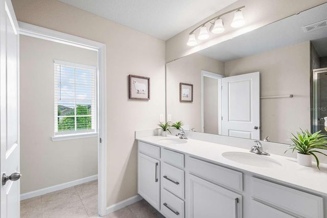 1564 EUCALYPTUS WAY, Davenport, FL 33837