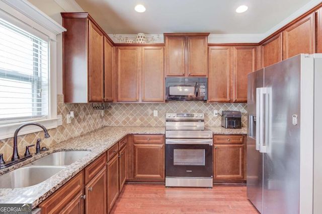 341 Chandler Bluff Court, Grayson, GA 30017