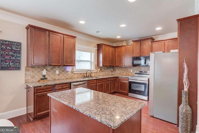 341 Chandler Bluff Court, Grayson, GA 30017