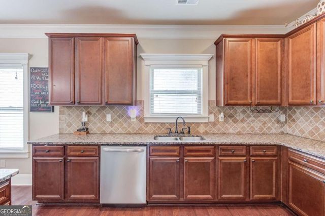 341 Chandler Bluff Court, Grayson, GA 30017
