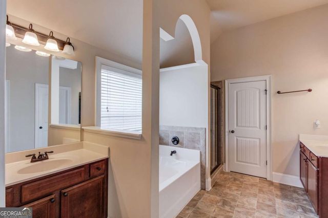 341 Chandler Bluff Court, Grayson, GA 30017