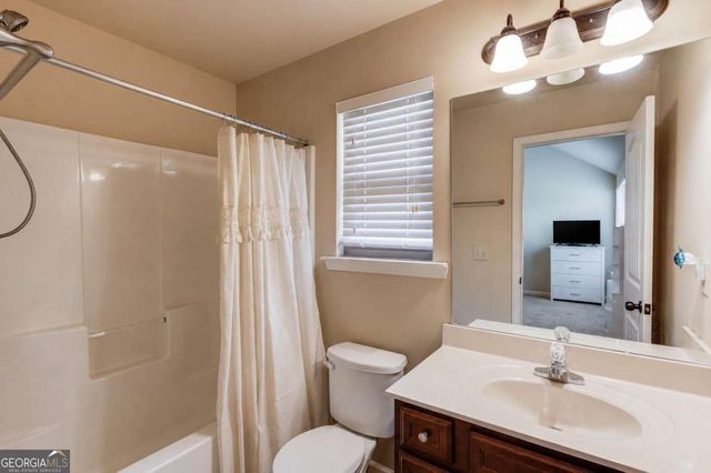 341 Chandler Bluff Court, Grayson, GA 30017