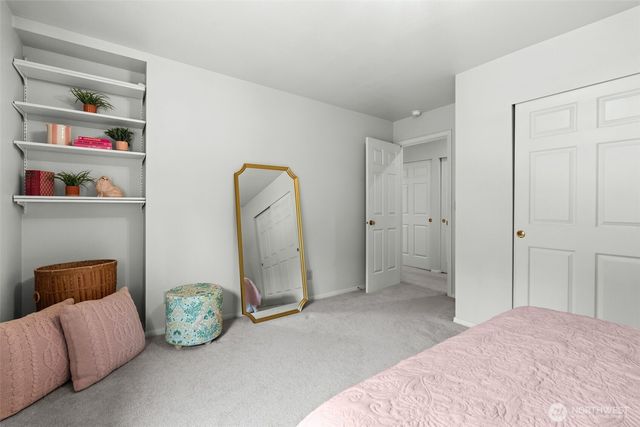 2590 NE William E Sutton Road, Bremerton, WA 98311