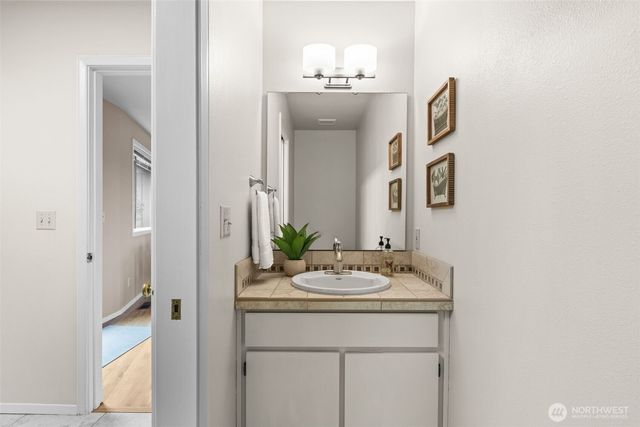 2590 NE William E Sutton Road, Bremerton, WA 98311