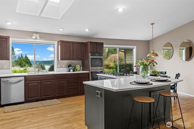 2590 NE William E Sutton Road, Bremerton, WA 98311