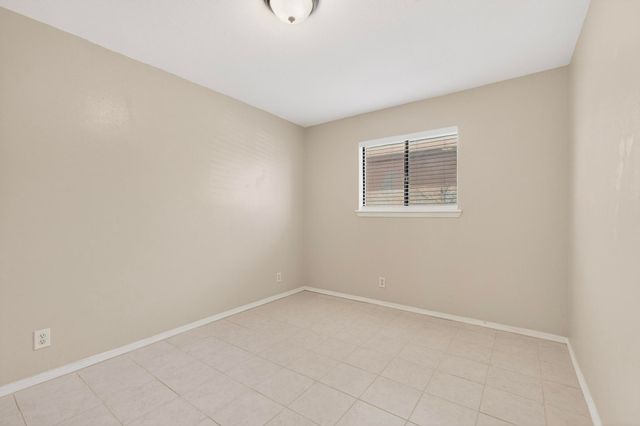 2705 Mountain Road NW, Albuquerque, NM 87104