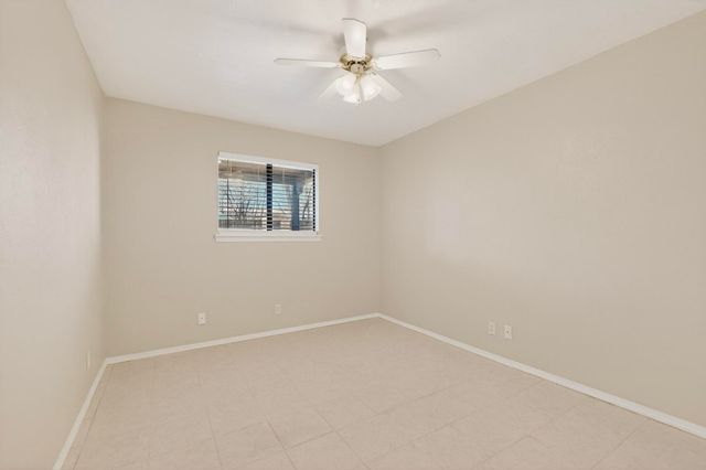 2705 Mountain Road NW, Albuquerque, NM 87104