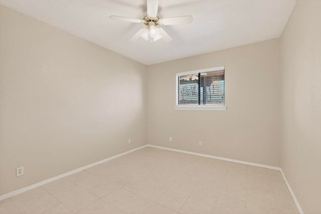 2705 Mountain Road NW, Albuquerque, NM 87104