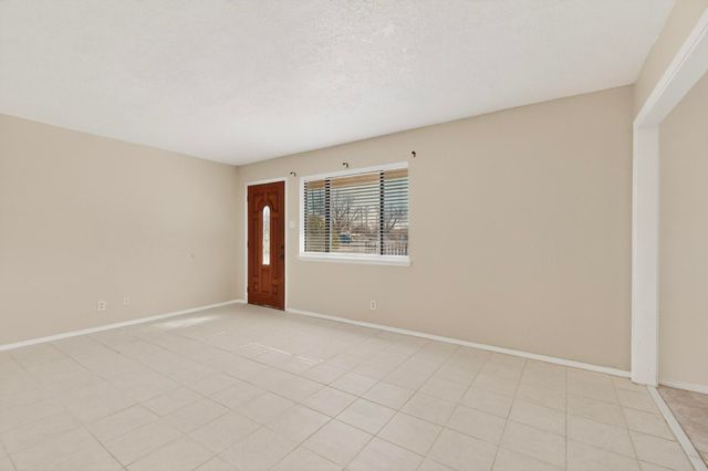 2705 Mountain Road NW, Albuquerque, NM 87104