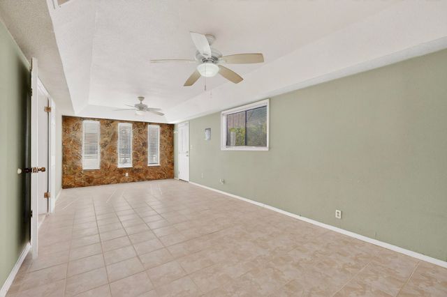 2705 Mountain Road NW, Albuquerque, NM 87104