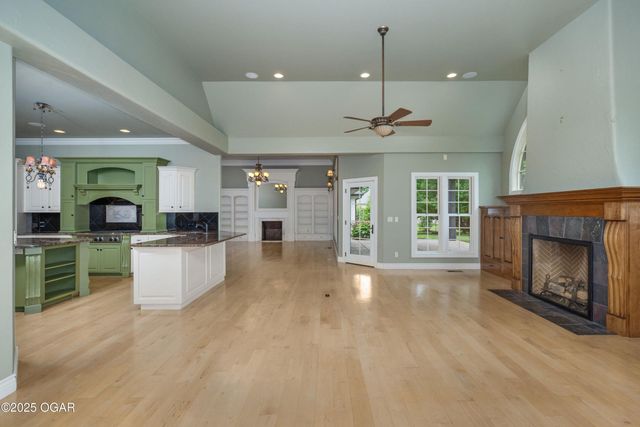 1704 Liam Street, Carthage, MO 64836