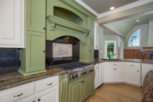 1704 Liam Street, Carthage, MO 64836