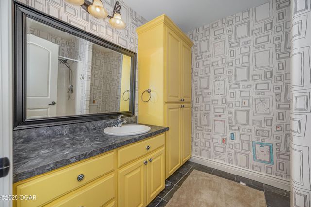 1704 Liam Street, Carthage, MO 64836