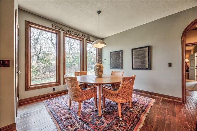 4941 Noland Road, Shawnee, KS 66216