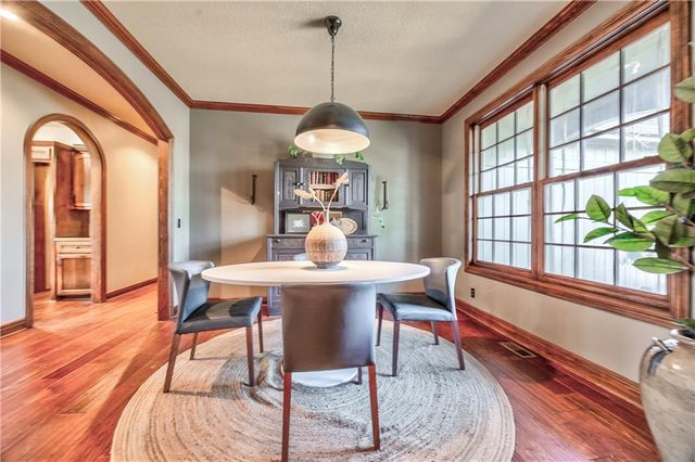 4941 Noland Road, Shawnee, KS 66216