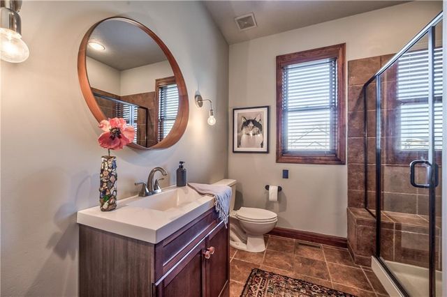 4941 Noland Road, Shawnee, KS 66216