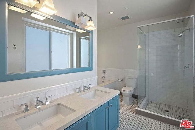 1625 Granville Avenue 301, Los Angeles, CA 90025