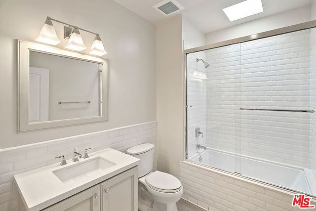 1625 Granville Avenue 301, Los Angeles, CA 90025