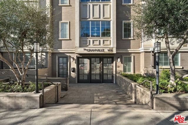 1625 Granville Avenue 301, Los Angeles, CA 90025