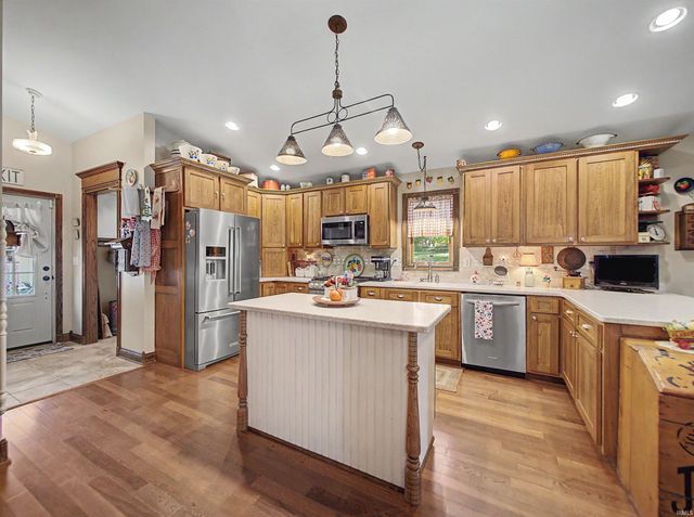 11501 Old State Road, Evansville, IN 47725