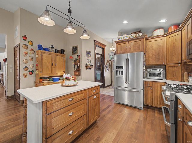11501 Old State Road, Evansville, IN 47725