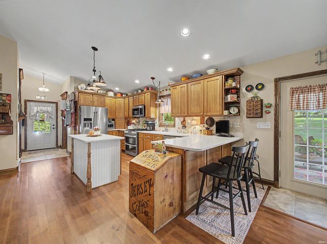 11501 Old State Road, Evansville, IN 47725