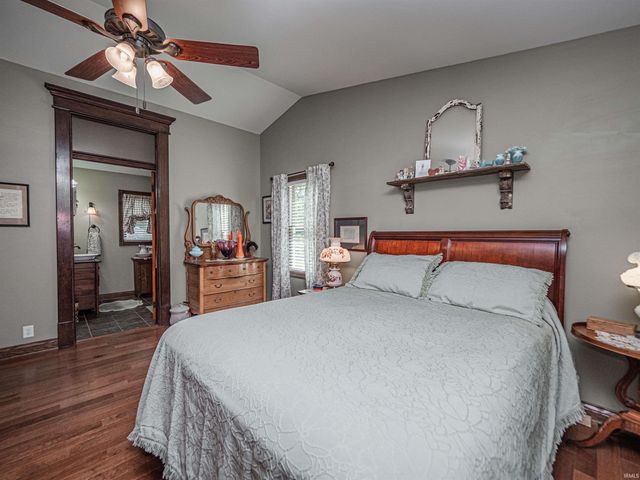 11501 Old State Road, Evansville, IN 47725