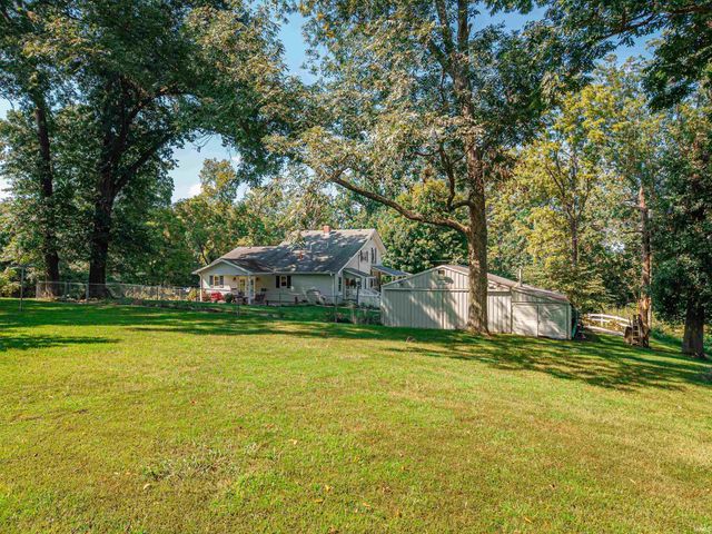 11501 Old State Road, Evansville, IN 47725