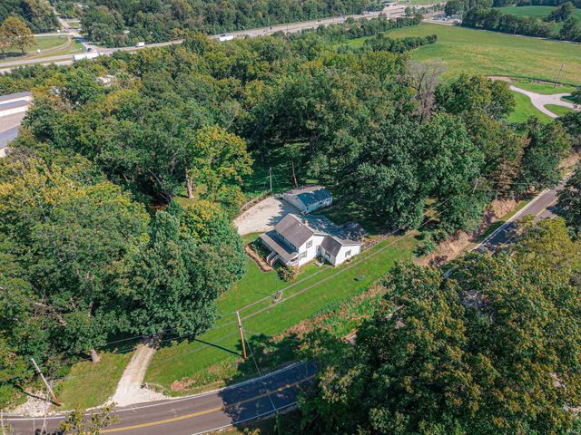 11501 Old State Road, Evansville, IN 47725