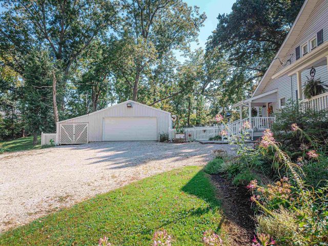 11501 Old State Road, Evansville, IN 47725