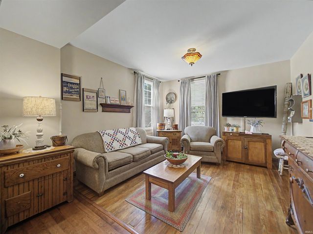 11501 Old State Road, Evansville, IN 47725