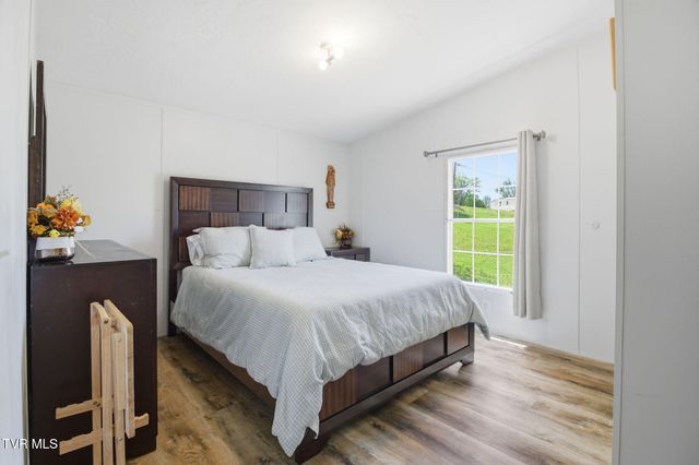 150 Carlton Ridge Lane, Greeneville, TN 37745