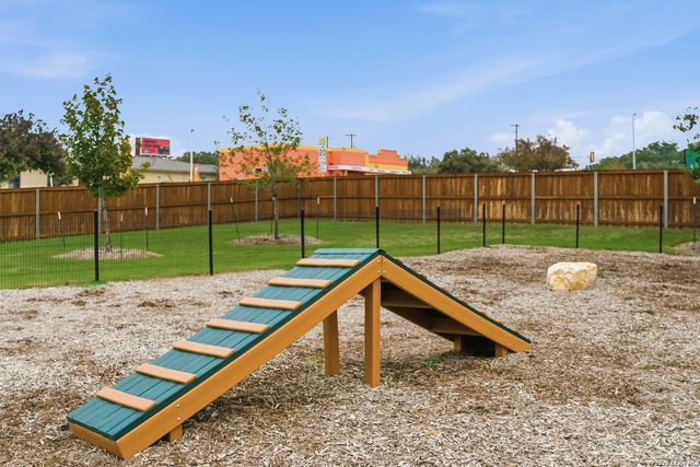 6464 Babcock Rd Unit 905, San Antonio, TX 78249