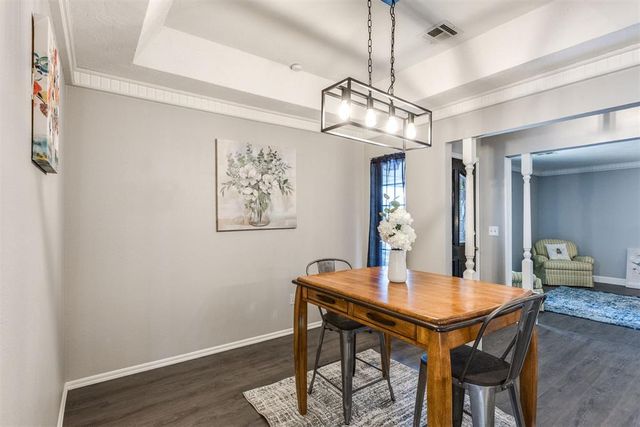 6013 Greenview Drive, Oklahoma City, OK 73135