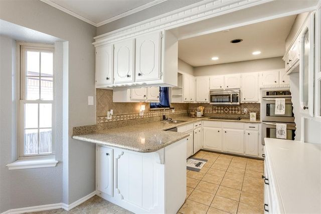 6013 Greenview Drive, Oklahoma City, OK 73135