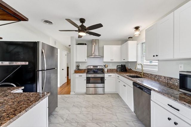 1403 SHARON DRIVE, Deland, FL 32724