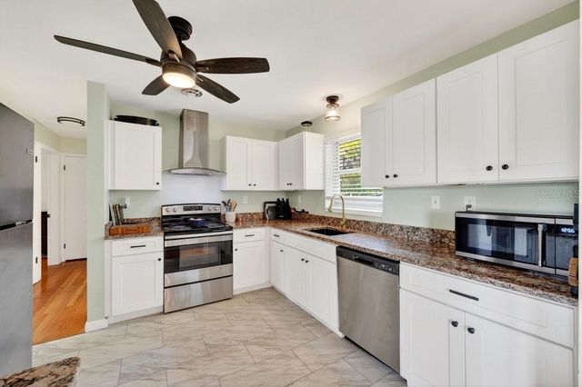 1403 SHARON DRIVE, Deland, FL 32724