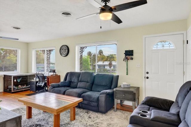 1403 SHARON DRIVE, Deland, FL 32724