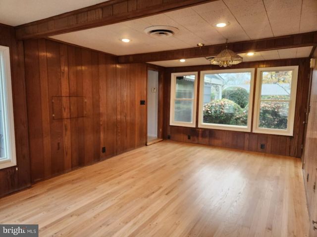 125 LAKEDALE DR, Lawrenceville, NJ 08648