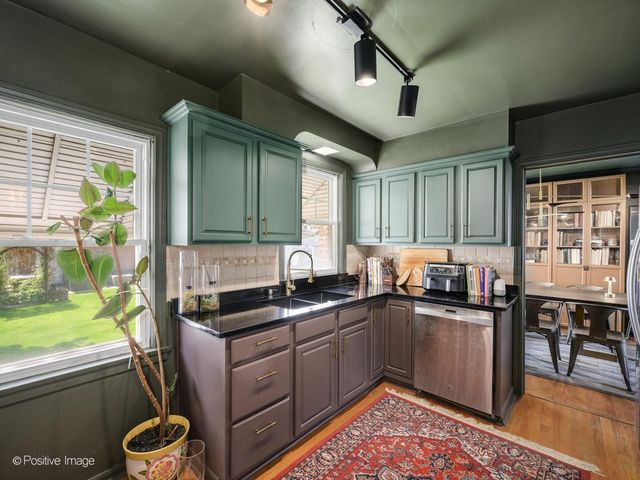 3400 N Narragansett Avenue, Chicago, IL 60634