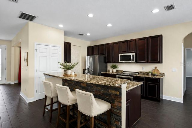 637 GRASSY STONE DRIVE, Winter Garden, FL 34787