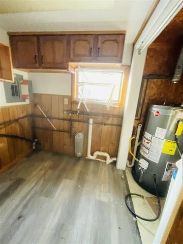 242 Kenneth Street, Jackson, MI 49201