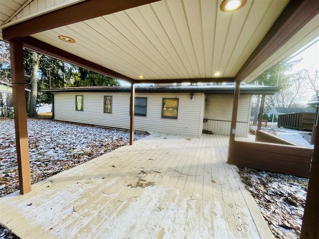 242 Kenneth Street, Jackson, MI 49201